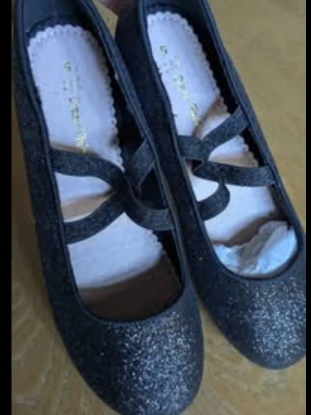 Dream Pairs Black Glitter Mary Jane Flats for Kids Size 5